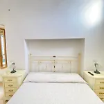 Lägenhet Antica Maisonette S Giovanni Centro Storico