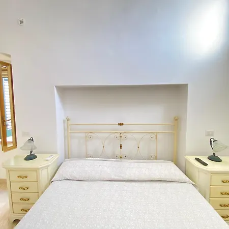 Lejlighed Antica Maisonette S Giovanni Centro Storico